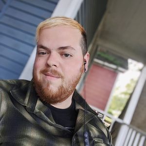 Meet your Posher, Zach